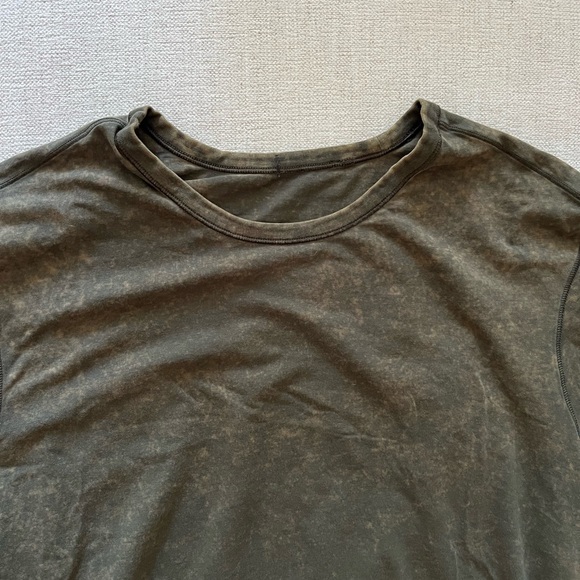 Lululemon Dark Green Short Sleeve Shirt - Picture 6 of 6